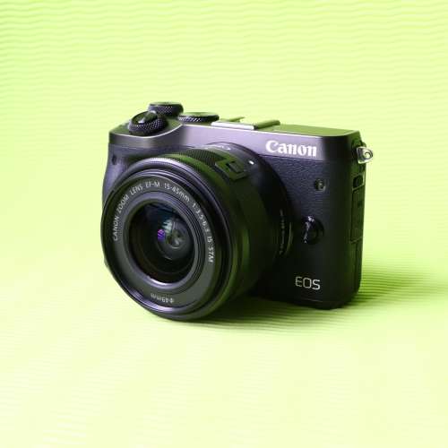 CANON EOS M6及EFM15~45mm鏡