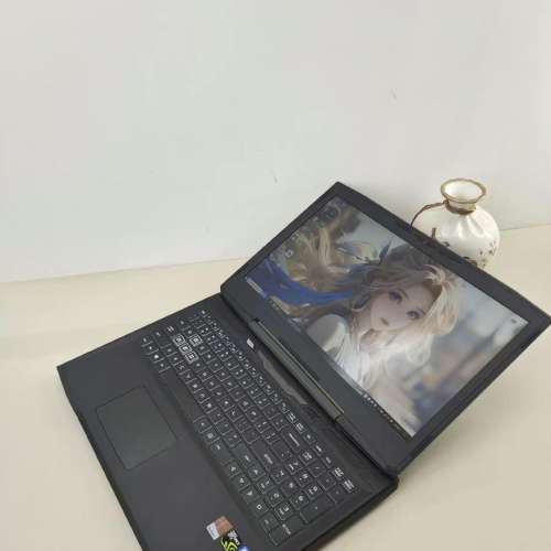 Intel® Core™ i7-7700 電競筆記本電腦，頂配 16G ddr4 記憶體， samsung 870 evo...