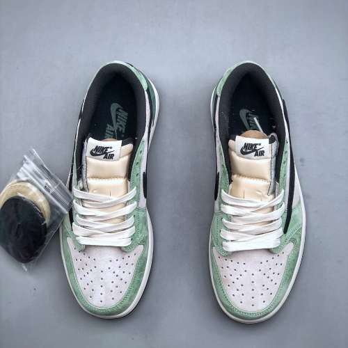Travis scott x Nike air jordan 1 low麂皮白綠倒鉤板鞋Size：36-46