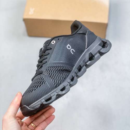 On昂跑Cloudventure LOEWE戶外輕便低幫旅遊休閒鞋 Size：36-44