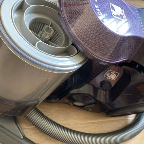 Rowente silence 吸塵機 2100w max