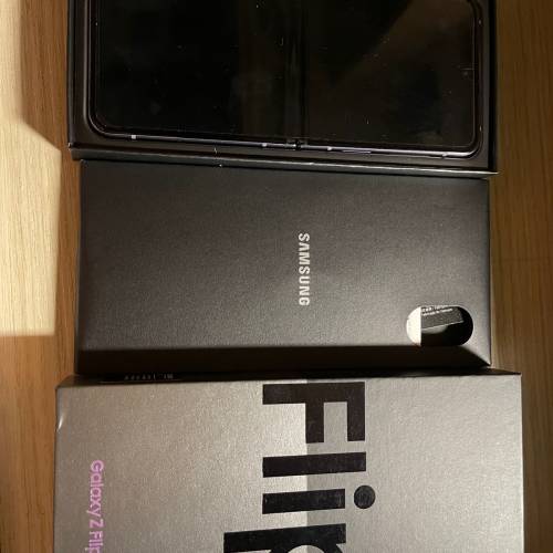 Samsung galaxy Z Flip 4 8+256g