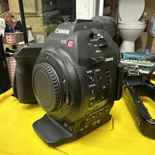 Canon C100