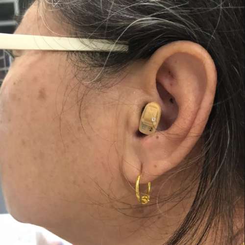 耳聾耳背聽力下隆數位隱形助聽器專業迷你尺寸入耳式助聽器助聽器聲音增強器