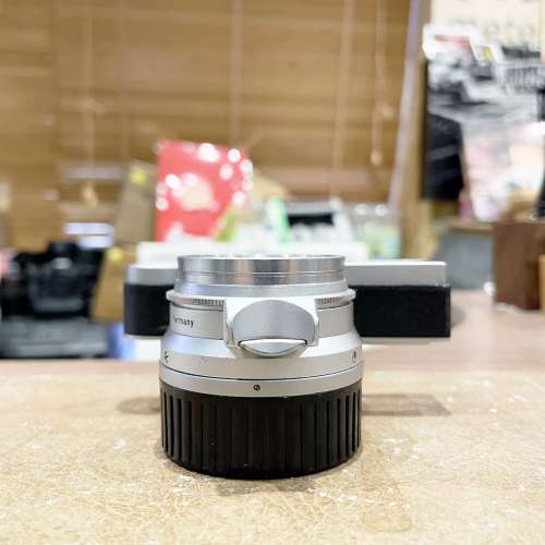 Leica Summicron-M 35mm F/2 v1 (8 Elements Goggles 眼鏡八妹 八枚玉)