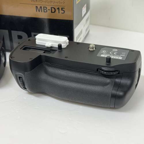 Nikon MB-D15 Battery Grip 電池手柄直倒