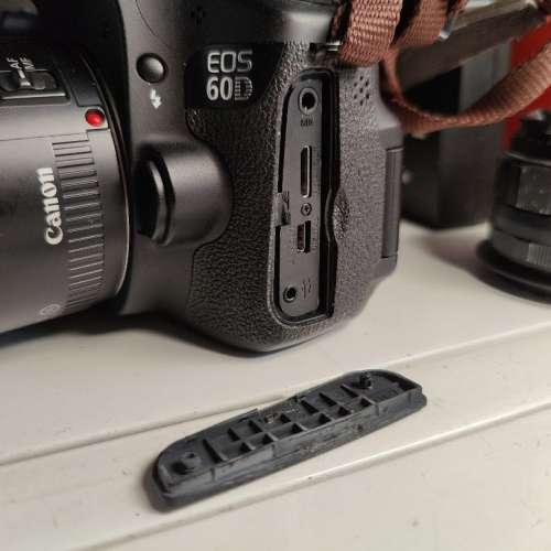 Canon 60D 走配件減幾百-Canon EOS 60D DSLR/ 單反 相機 FULL SET