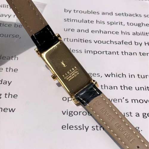 经典圣罗兰中古女表