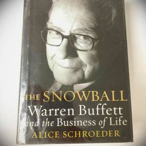 书名: THE SNOWBALL WARREN BUFFETT AND THE BUSINESS OF LIFE