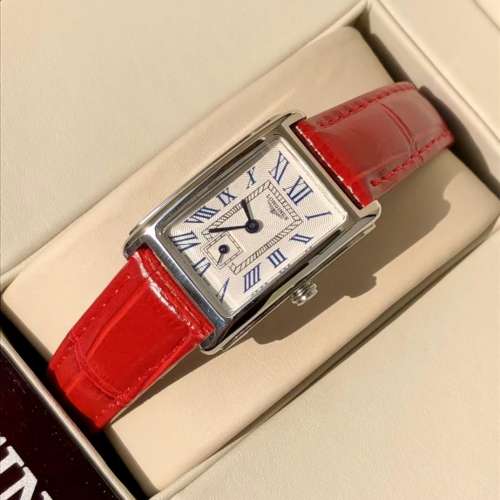 浪琴黛卓维纳系列！女款石英腕表