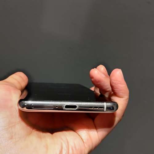 Oppo findx5pro 國行12+256( Mon 有死點)