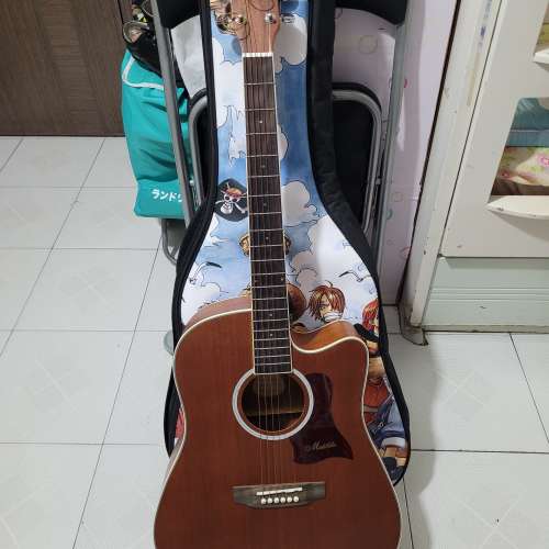 90% new  Matilda M5 plus 170 木結他連靚袋，屯門良景村取。