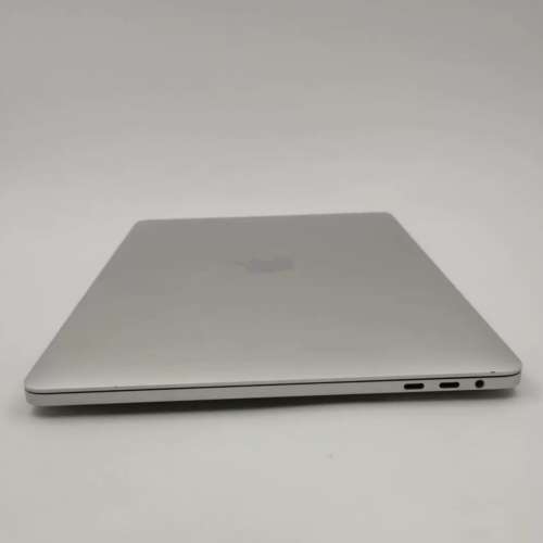 MacBook Pro 13J 2016 15 8GB RAM 512SSD 8+512 Touch Bar