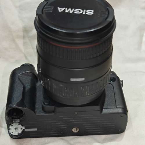 Sigma SA-7 film camera + 28-200 Lens