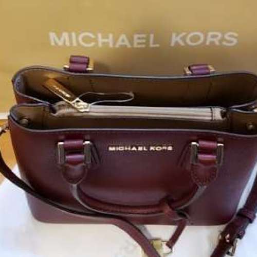 100%新MICHAEL KORS小手袋