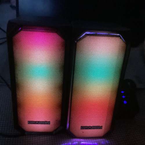 Dragon War SP-030G RGB燈效聲音同步立體聲喇叭