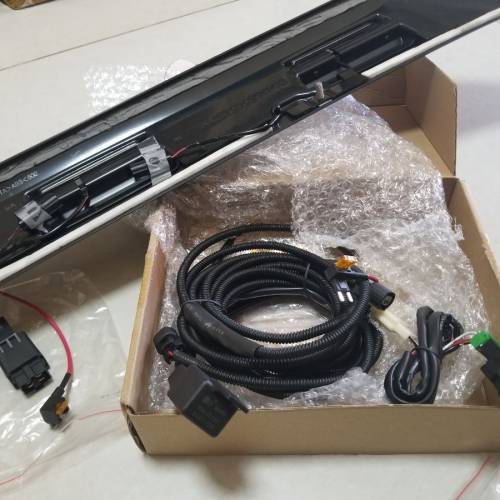 原裝 TRD 車頭三眼仔 2019 RAV 4 適用