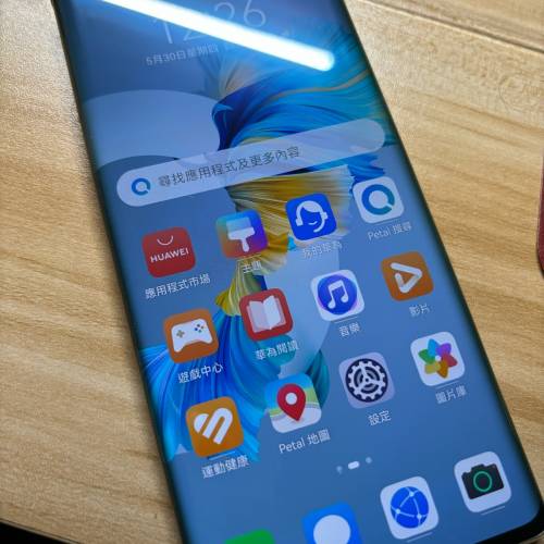 85%新華為huawei mate 40 pro 8+256香港行貨