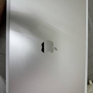 Apple MacBook Air  m2 13”  16+512GB 星光色