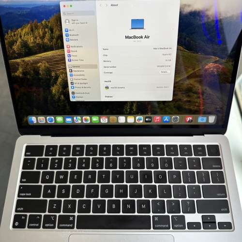 MacBook Air m2 256 16GB Ram 13吋 銀色 100%電池健康度, 有小花