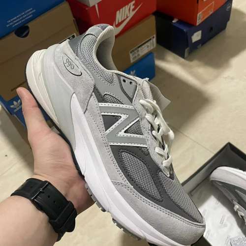 New Balance NB 990 V6 灰色