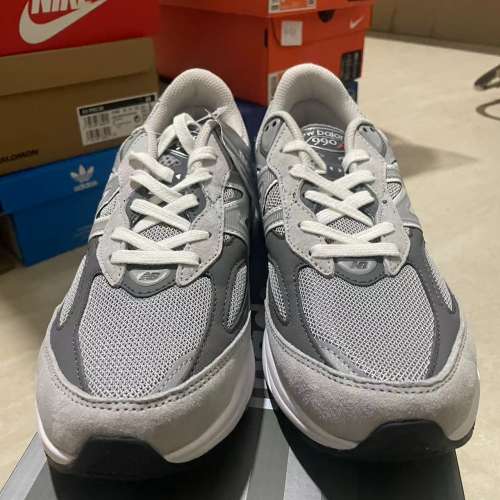 New Balance NB 990 V6 灰色