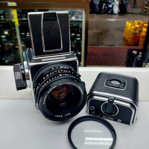 HASSELBLAD 500C/M + CARL ZEISS PLANAR 80MM F2.8 T* CF +A12 BACK 95% NEW
