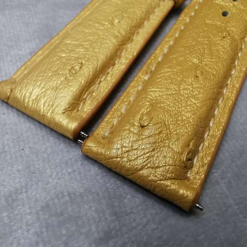 鴕鳥皮土豪金手工錶帶-扣位22mm