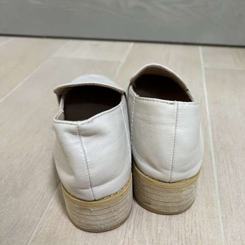 女裝平底鞋37號