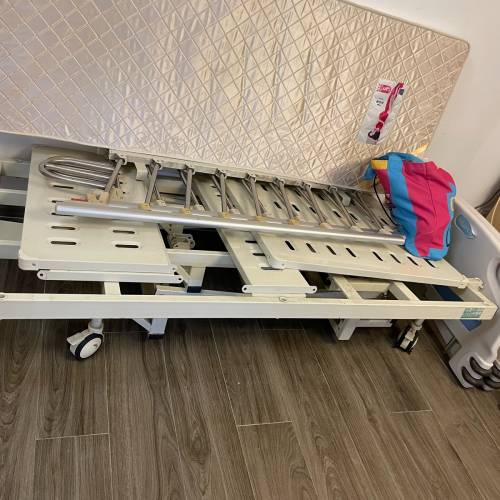 二手醫療床，己拆，易搬，可以上van