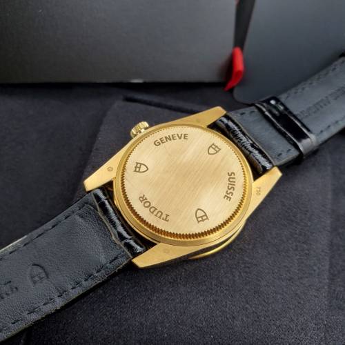 (全新陳列品狀態有5年保養) Tudor Glamour Date 53008