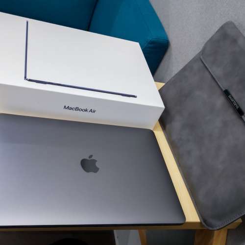 有保養Macbook Pro 2022 M2 2023年買 apple care 保到2025年7月，高階版16GB Ram,極...