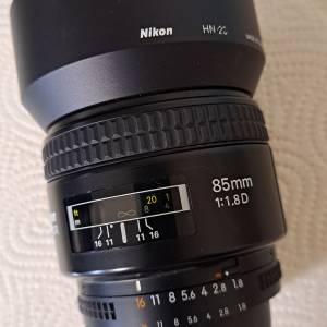 Nikon AF 85mm 1.8D