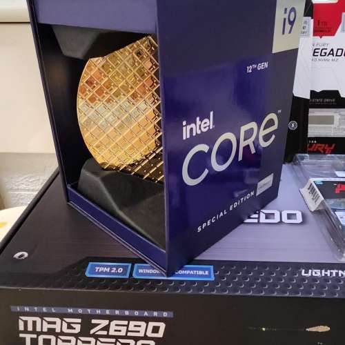 Intel® Core™ i9-12900KS 旗艦處理器，最高可達 5.50 GHz，有齊原装包装盒。