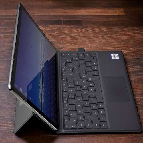 Huawei Matebook E Snapdragon 850