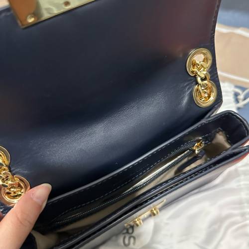 Michael kors 手袋背包，全新實物，有防塵袋。