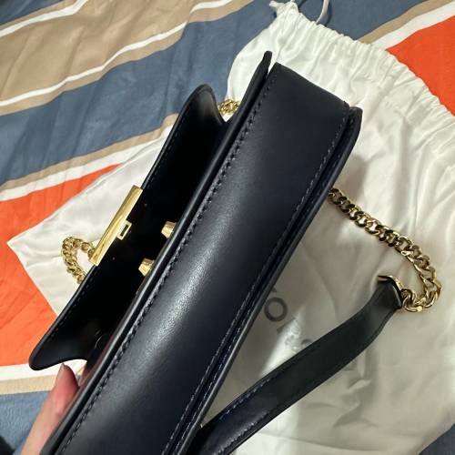 Michael kors 手袋背包，全新實物，有防塵袋。