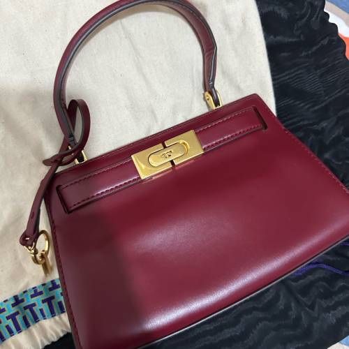 tory burch mini lee手袋背包，幾乎全新，有防塵袋。