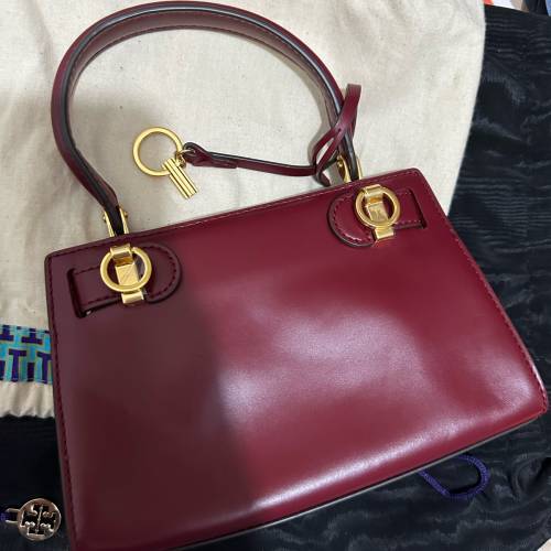 tory burch mini lee手袋背包，幾乎全新，有防塵袋。