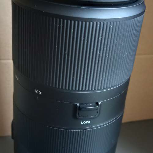 Tamron 100-400mm 98% new + 腳架环