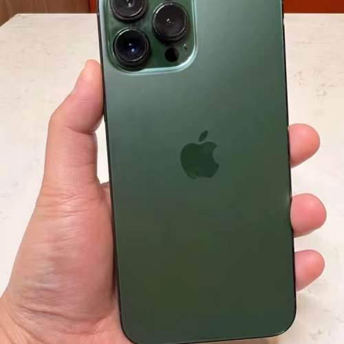 Apple iPhone 13 Pro Max 1TB， 6.7寸大螢幕，電池效能100 ％，功能全部正常運作，...