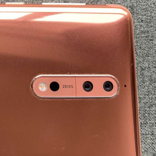 (極新）Nokia 8 （Zeiss 蔡司鏡頭）