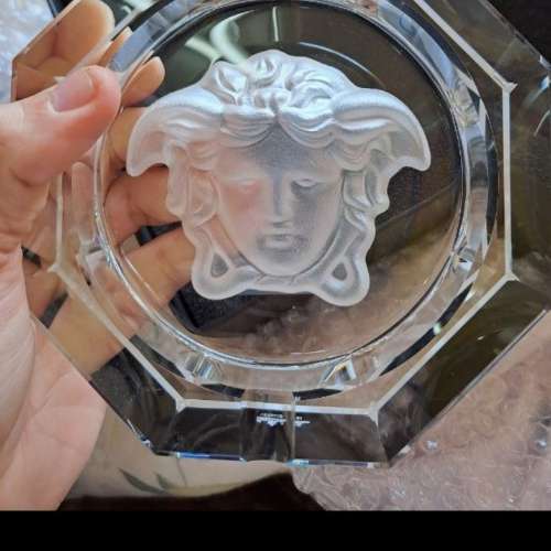 Versace水晶簽名煙灰缸， 13cm