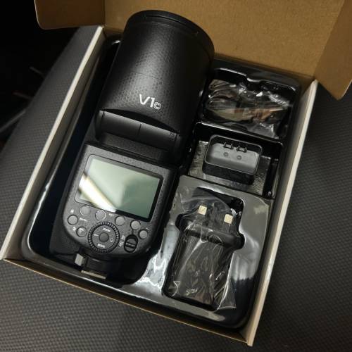 神牛 Godox V1 閃光燈 canon mount (適合R3, R6, R5, R7, R8…)