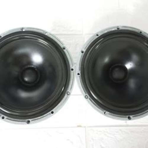 B&W.喇叭一對
