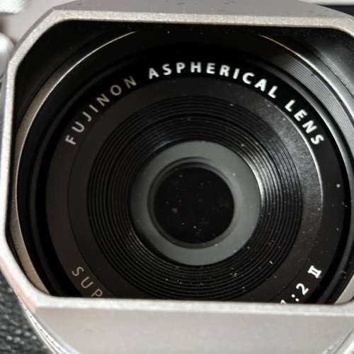 Fujifilm X100 VI ，銀色，有水鋪單，3/21買