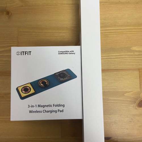 末開封 Galaxy Watch 6 Gold 40mm (藍牙) SM-R930NZEATGY 連 3-in-1 Magnetic Fold...