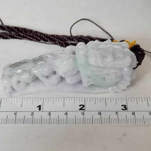 一手兩件翡翠A玉望子成龍擺件，3/5吋，淺紫色調圓滑好水頭，每件原價880元現兩件共...