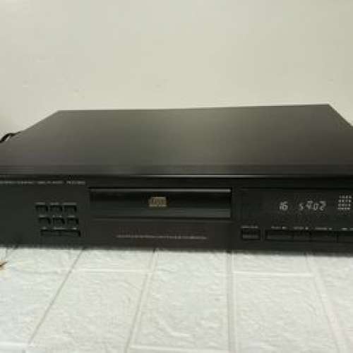 Rotel RCD950 CD PLAYER