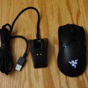 Razer Viper Ultimate 雷蛇毒蝰終極版 無線遊戲滑鼠搭配充電座